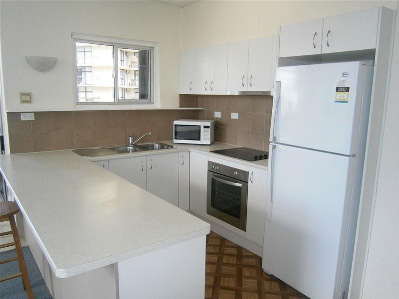 34 Hanlan Street (Kinkabool), Surfers Paradise QLD 4217