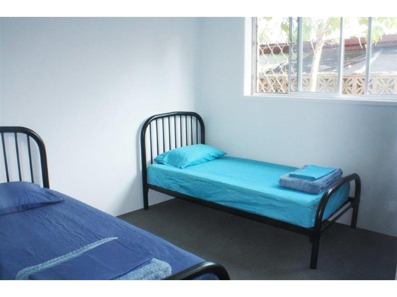 1/20 Leonard Avenue, Surfers Paradise QLD 4217