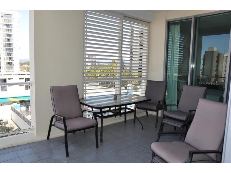 “Wings” 18  Fern Street, Surfers Paradise QLD 4217