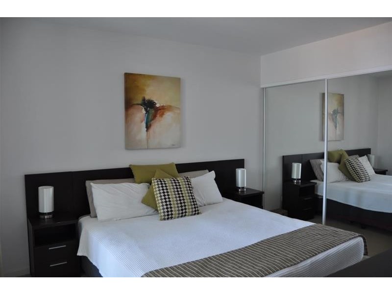 “Wings” 18  Fern Street, Surfers Paradise QLD 4217