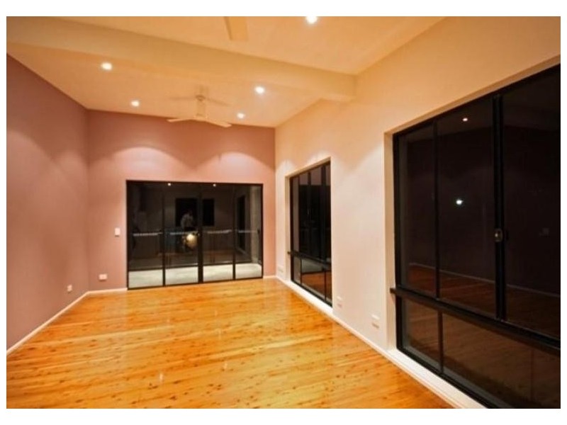 22 Sunrise Boulevard, Surfers Paradise QLD 4217