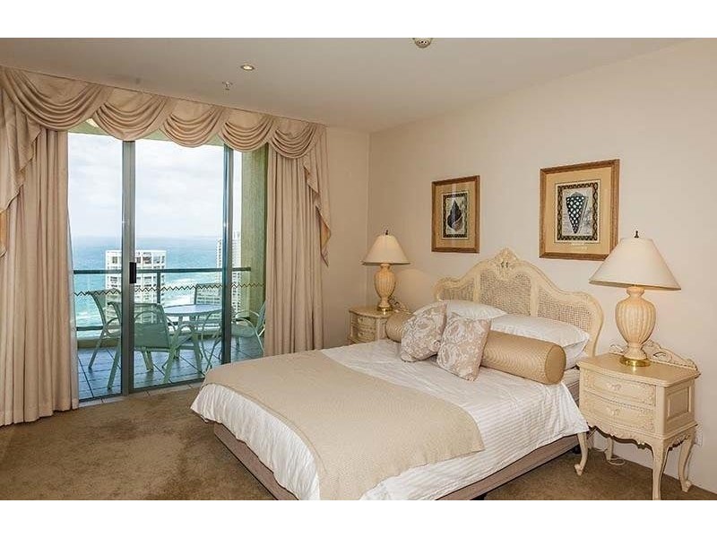 3802/3400 Sub-Penthouse ‘Sun City’ Surfers Paradise Boulevard, Surfers Paradise QLD 4217