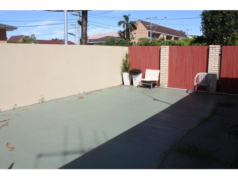 1/19 Thomas Drive, Chevron Island QLD 4217