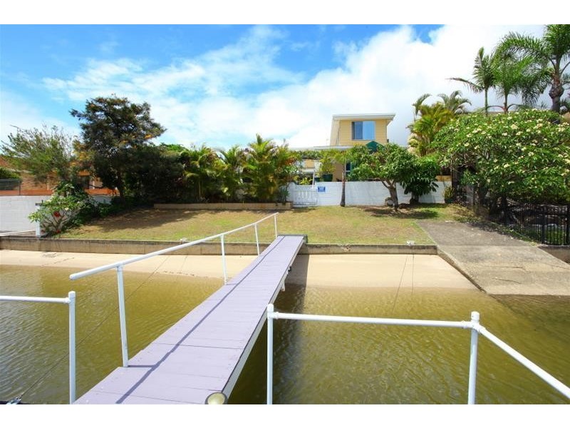 21 Boomerang Crescent, Isle of Sorrento, Sorrento QLD 4217