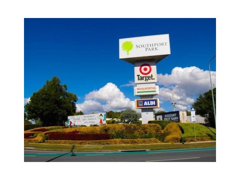 21 Petra Street, Southport QLD 4215