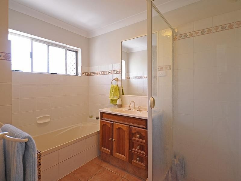 4 Fern Street “Halycon Place”, Surfers Paradise QLD 4217