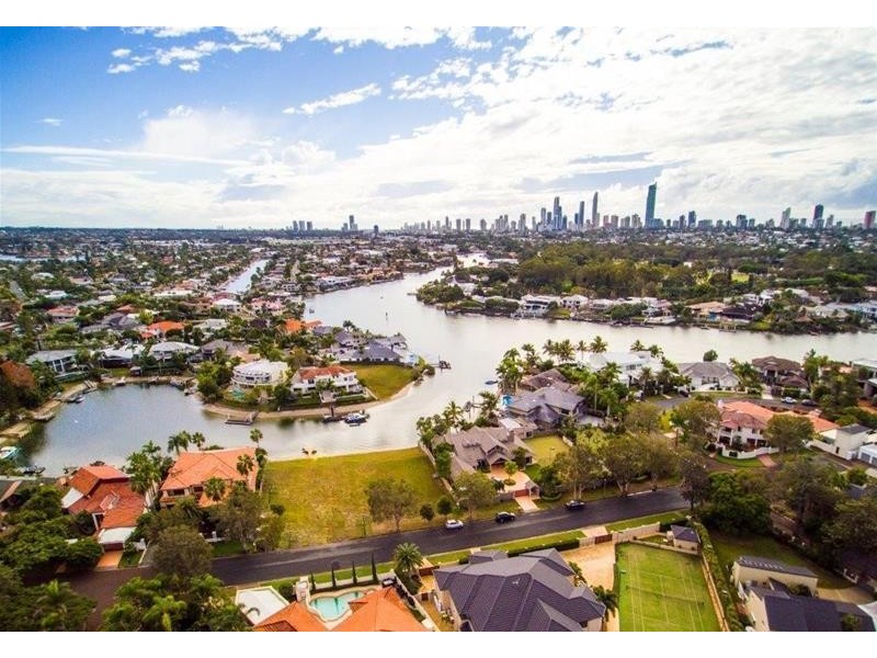 14 Freyburg Street, Sorrento QLD 4217