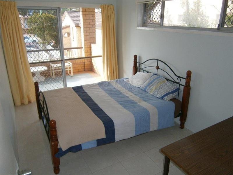 6/20 Vista Street, Surfers Paradise QLD 4217