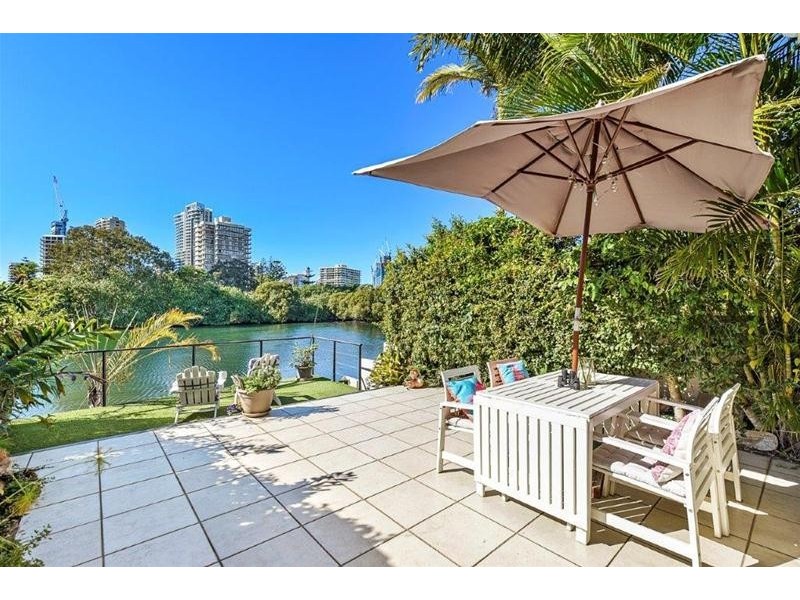 2/45 Paradise Island, Surfers Paradise QLD 4217