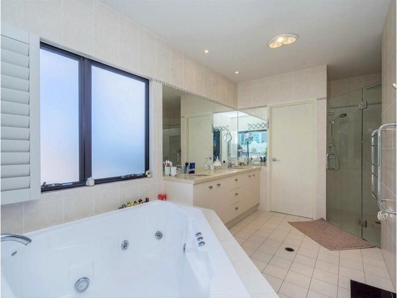 2/45 Paradise Island, Surfers Paradise QLD 4217