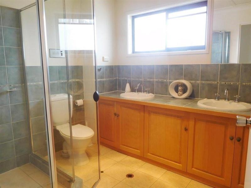 6/250 Marine Parade, Labrador QLD 4215