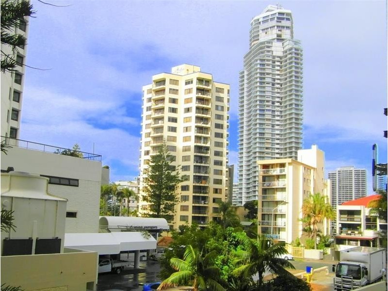 18 Hanlan Street ‘Beachcomber’, Surfers Paradise QLD 4217