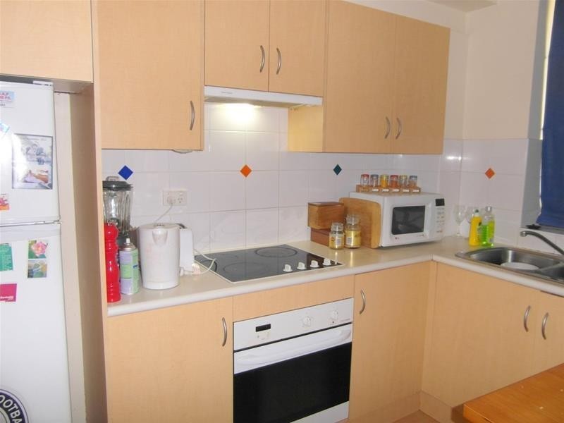 18 Hanlan Street ‘Beachcomber’, Surfers Paradise QLD 4217