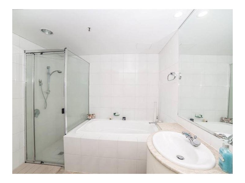 3/20 Riverview Parade, Surfers Paradise QLD 4217