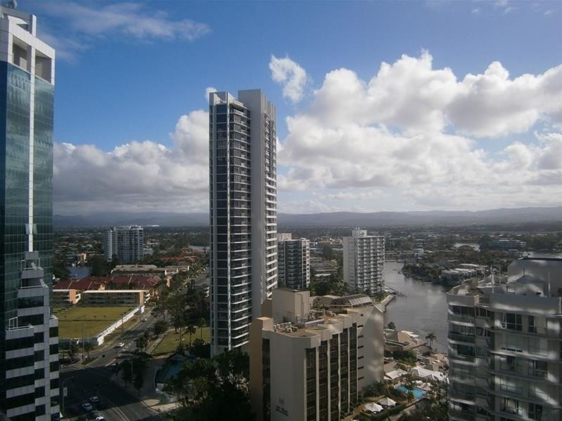 9 Ferny Avenue (Circle on Cavil), Surfers Paradise QLD 4217