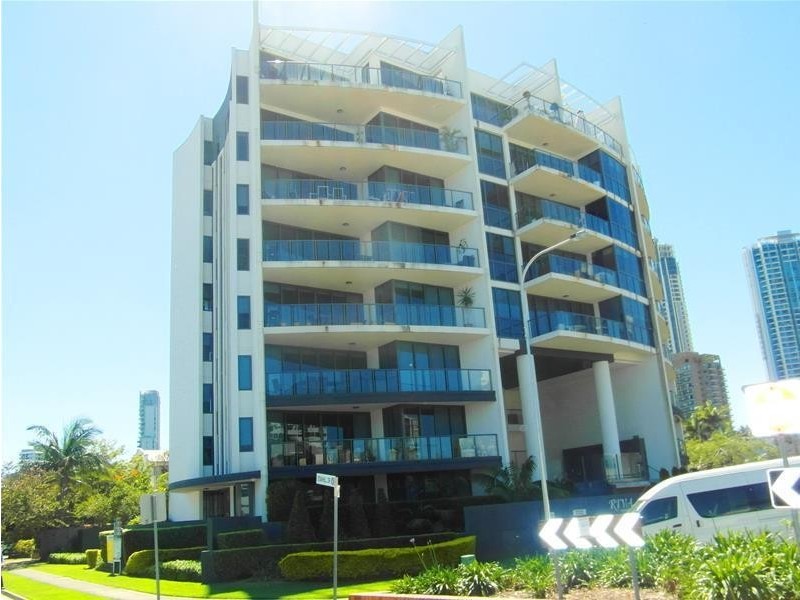 6 Tarcoola Crescent ‘Riva on Chevron’, Chevron Island QLD 4217