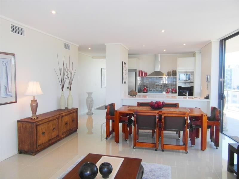 6 Tarcoola Crescent ‘Riva on Chevron’, Chevron Island QLD 4217