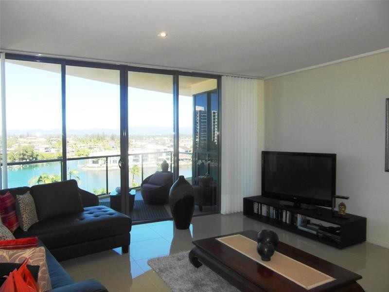 6 Tarcoola Crescent ‘Riva on Chevron’, Chevron Island QLD 4217