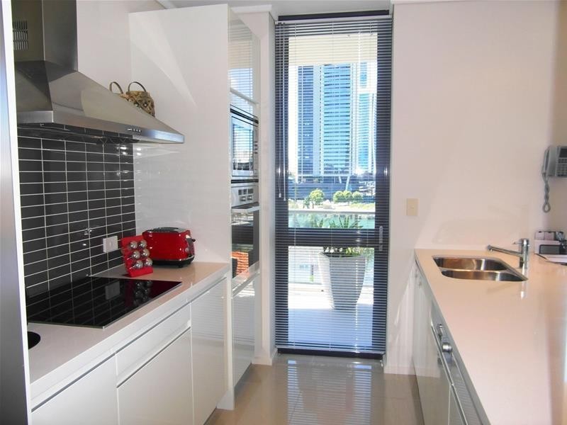 6 Tarcoola Crescent ‘Riva on Chevron’, Chevron Island QLD 4217