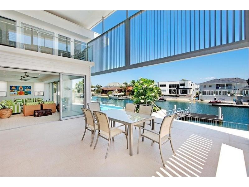 20 Viking Court, Paradise Waters QLD 4217