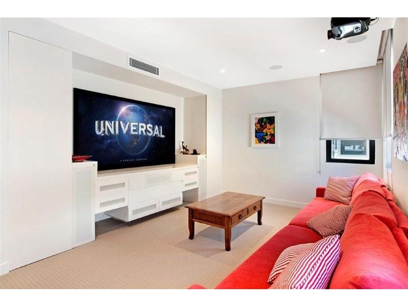 20 Viking Court, Paradise Waters QLD 4217