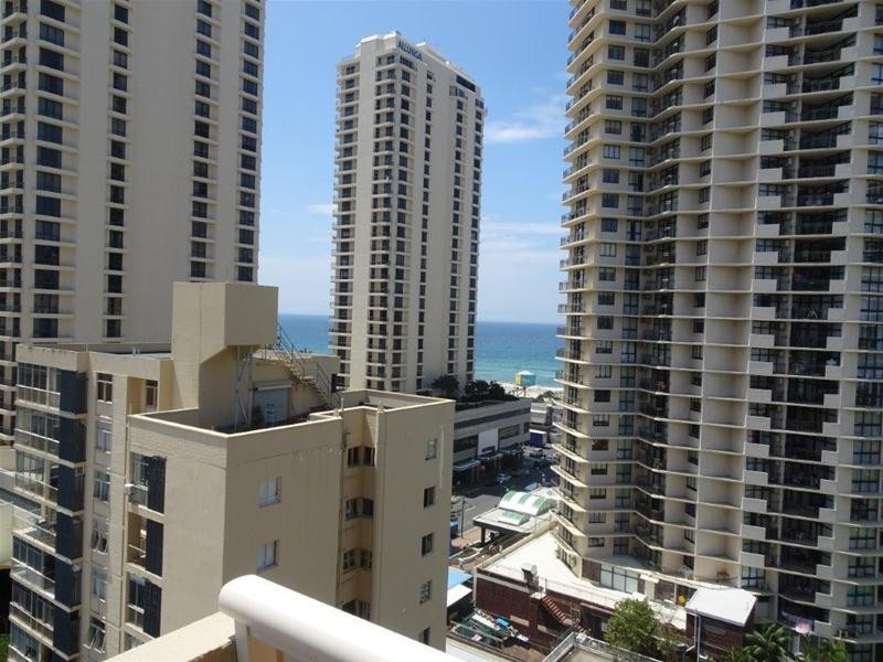 112 ‘Paradise Towers Surfers Paradise Boulevard, Surfers Paradise QLD 4217
