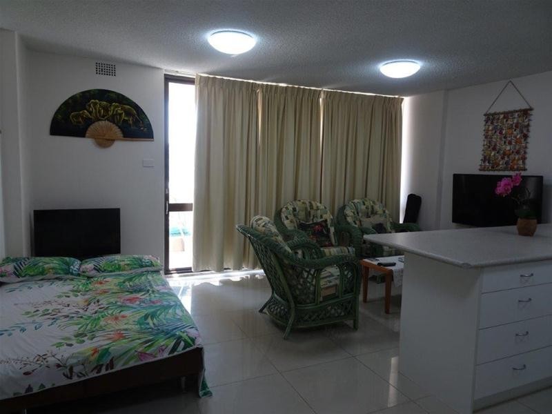 112 ‘Paradise Towers Surfers Paradise Boulevard, Surfers Paradise QLD 4217