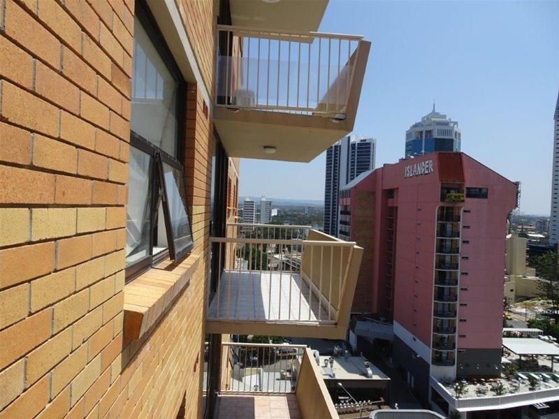 112 ‘Paradise Towers Surfers Paradise Boulevard, Surfers Paradise QLD 4217