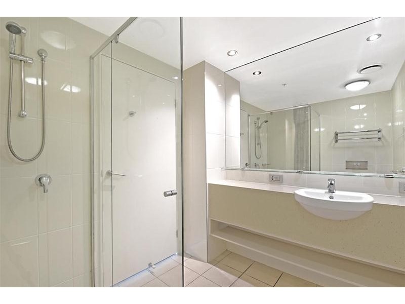 505/3018 Surfers Paradise Boulevard, Surfers Paradise QLD 4217