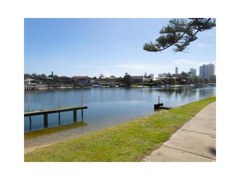 3 Watson Esplanade ‘Gavin Court’, Surfers Paradise QLD 4217