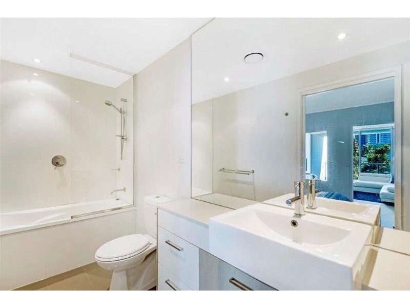 205/30 Paradise Island, Surfers Paradise QLD 4217