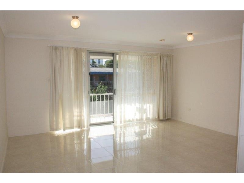 2 Sunrise Boulevard, Surfers Paradise QLD 4217