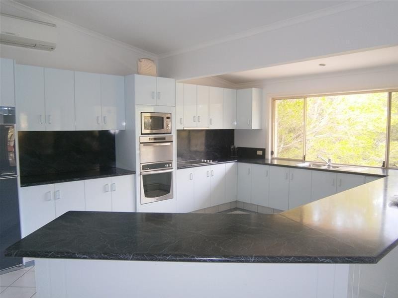 40 Jack Nicklaus Way, Parkwood QLD 4214