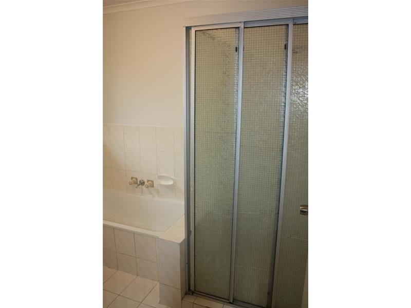 11 Ancona Street, Carrara QLD 4211