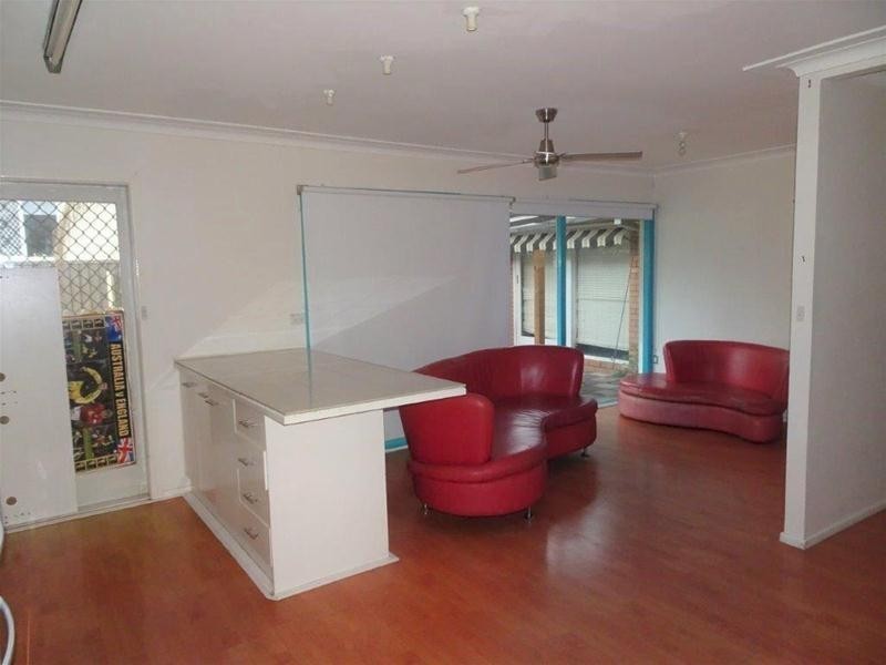 7 Parnoo Street, Surfers Paradise QLD 4217