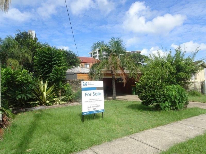 7 Parnoo Street, Surfers Paradise QLD 4217