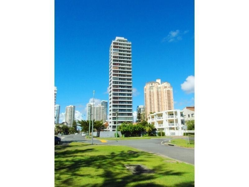 7 Britannia Avenue ‘Chelsea’, Broadbeach QLD 4218