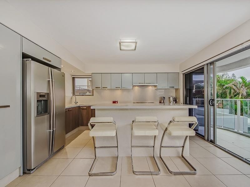 7 Britannia Avenue ‘Chelsea’, Broadbeach QLD 4218
