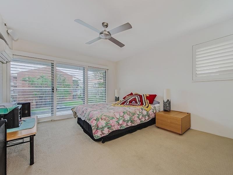 7 Britannia Avenue ‘Chelsea’, Broadbeach QLD 4218