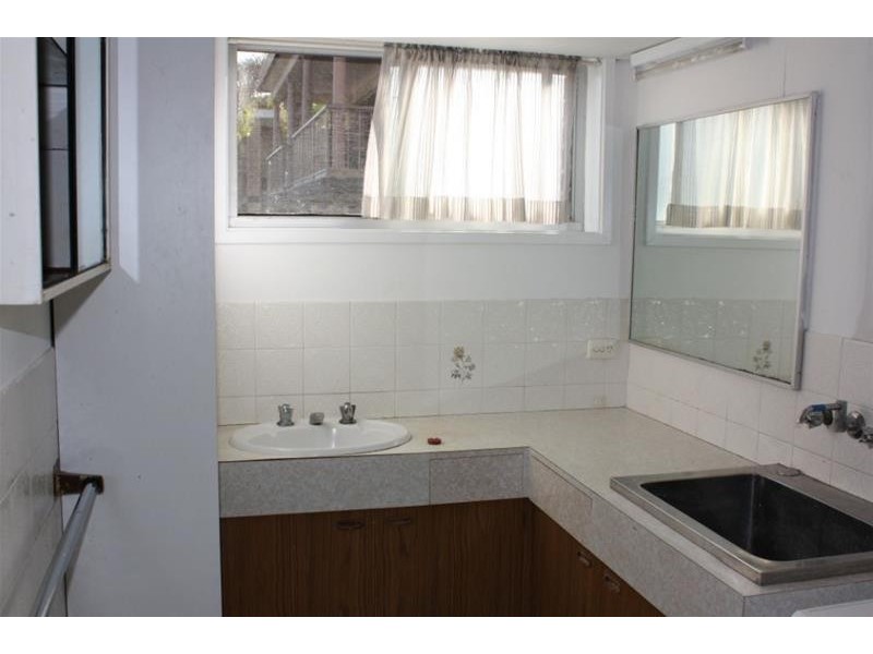 21 Armrick Avenue, Broadbeach QLD 4218