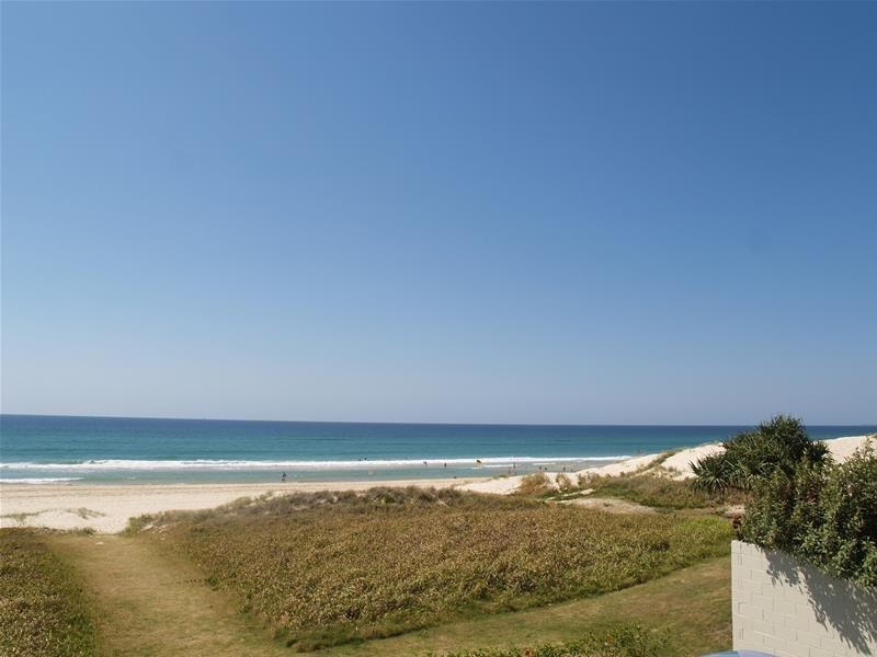 69 Garfield Terrace, Surfers Paradise QLD 4217