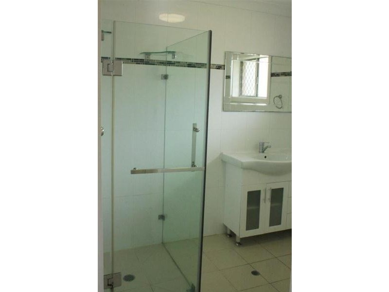 21  Kumbari Avenue, Southport QLD 4215