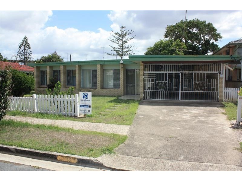 38 Darrambal Street, Chevron Island QLD 4217