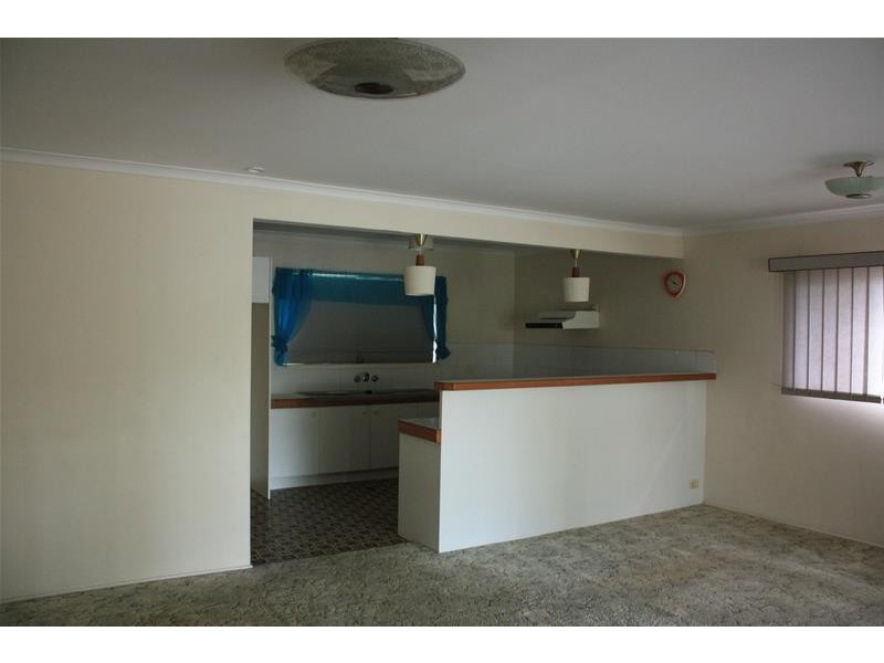 38 Darrambal Street, Chevron Island QLD 4217