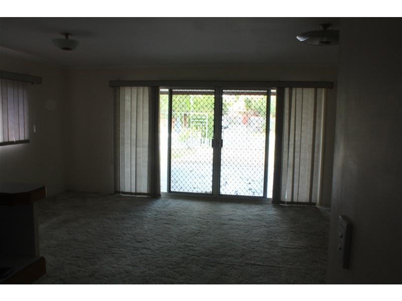 38 Darrambal Street, Chevron Island QLD 4217