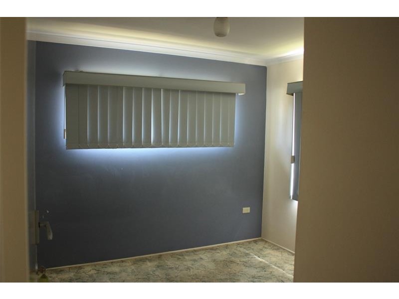 38 Darrambal Street, Chevron Island QLD 4217