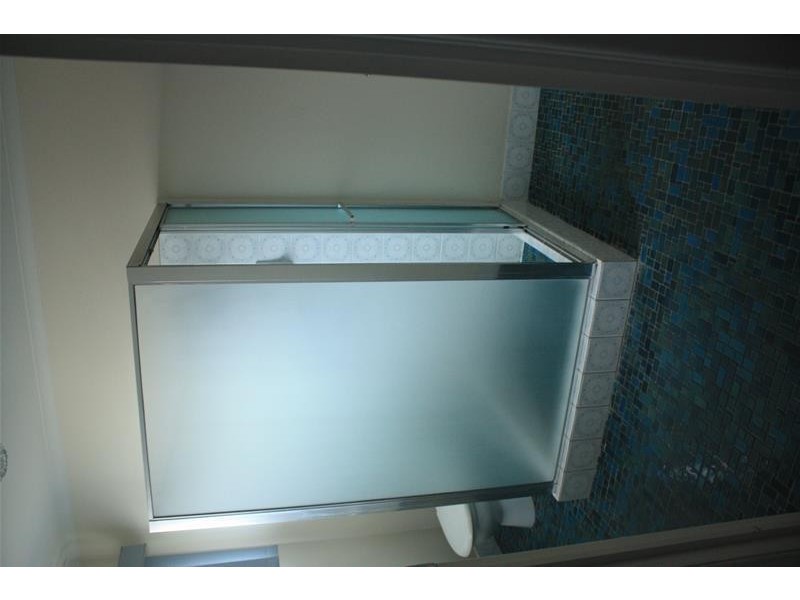 38 Darrambal Street, Chevron Island QLD 4217