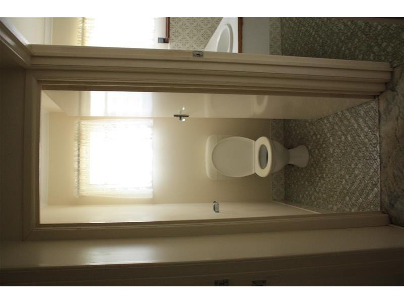 38 Darrambal Street, Chevron Island QLD 4217