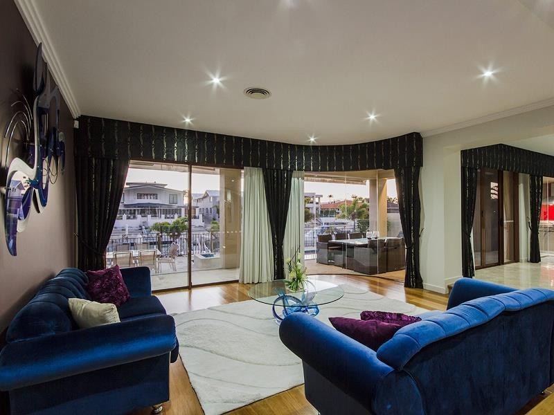 14 Seafarer Court, Paradise Waters QLD 4217