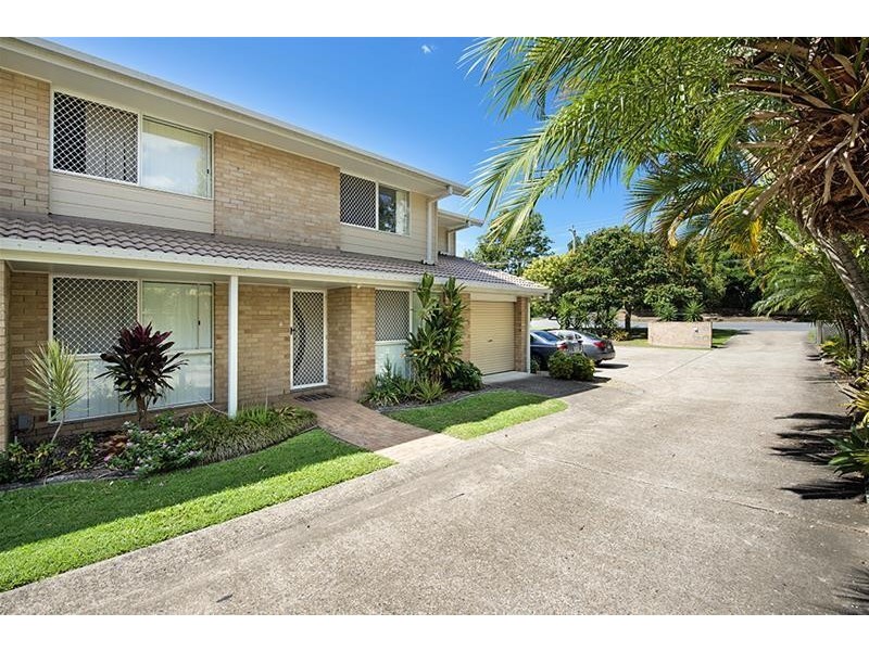 63 Benowa Road, Southport QLD 4215